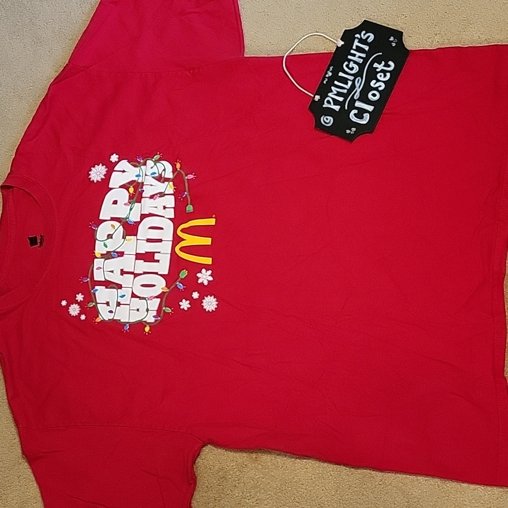 McDonald's Happy Holidays Red T-Shirt XL Short Sleeve